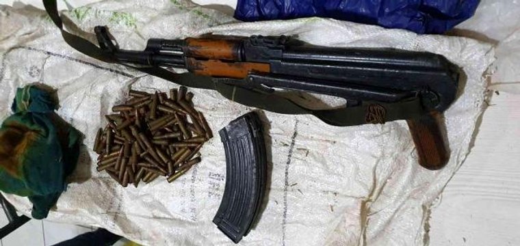 Iğdır'da silah ticaretine darbe: Ticari takside kalaşnikof silah ele geçirildi