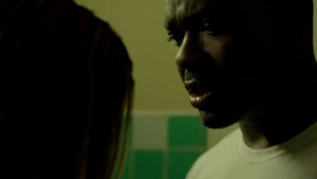 Captive Clip - Bathroom