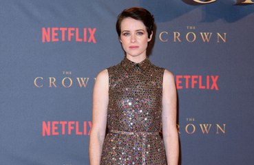 クレア・フォイ、ストーカー被害に