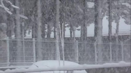 Pazaryeri'nde kar yağışı etkisini gösteriyor