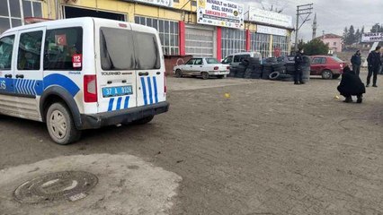 Kavga ettiği şahsın dükkanına kurşun yağdırdı