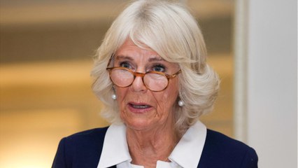 VOICI - Prince William : comment a-t-il réagi au souhait d'Elizabeth II de voir Camilla devenir reine consort ?