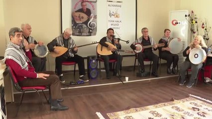 Alzheimer hastaları sıra gecesinde moral buldu