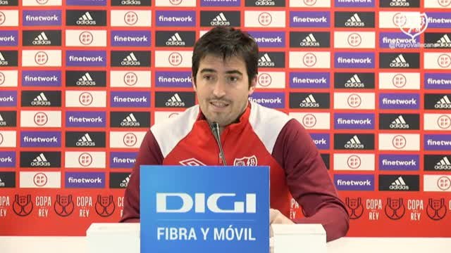 Iraola: Soñamos con eliminar al Betis y estoy convencido de que los aficionados también