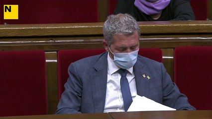 Vox acusa Cambray d'"hipnotitzar els nens" fins a fer-los submisos i obedients