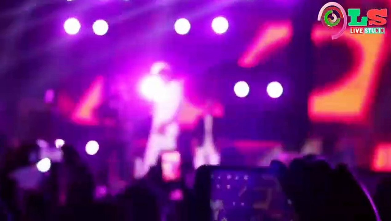 Jassi Gill (Full Video)__ Live Performance and New Song__ LIVE STUDIO