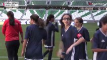 David Beckham Katar'da Dünya Kupası turnuvası öncesi Kadınlar Ligi maçını izledi