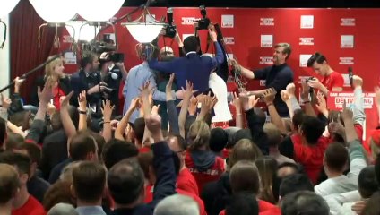 Former Vic. Labor MP wants IBAC to investigate government's "red shirts" rorts