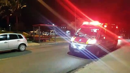 Idoso cai de bicicleta e necessita do atendimento do Corpo de Bombeiros