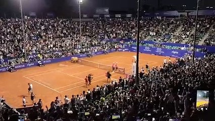 Del Potro eliminado del Argentina Open en una noche con aroma a despedida