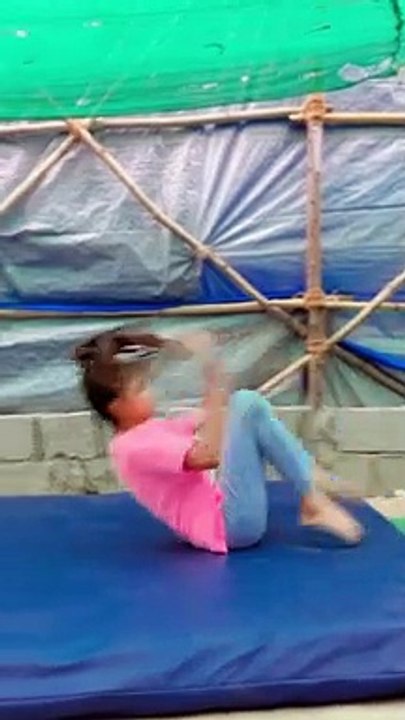 Back roll to hand stand  #reel #reelsinstagram #reelitfeelit #reelsvideo #reels #reelsindia #reelit #reelvideo #flip #flips #hulahooper #flipagram #flippingfeed #flippinguniverse #flipping #flipper #flipgirl #somer #b