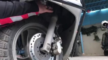 (İSTANBUL - Özel) Kağıthane'de okul önünde uyuşturucu satan karı-koca polis ekiplerine yakalandı