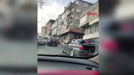 Esenler’de bir çocuk seyir halindeki aracın bagajında görüntülendi