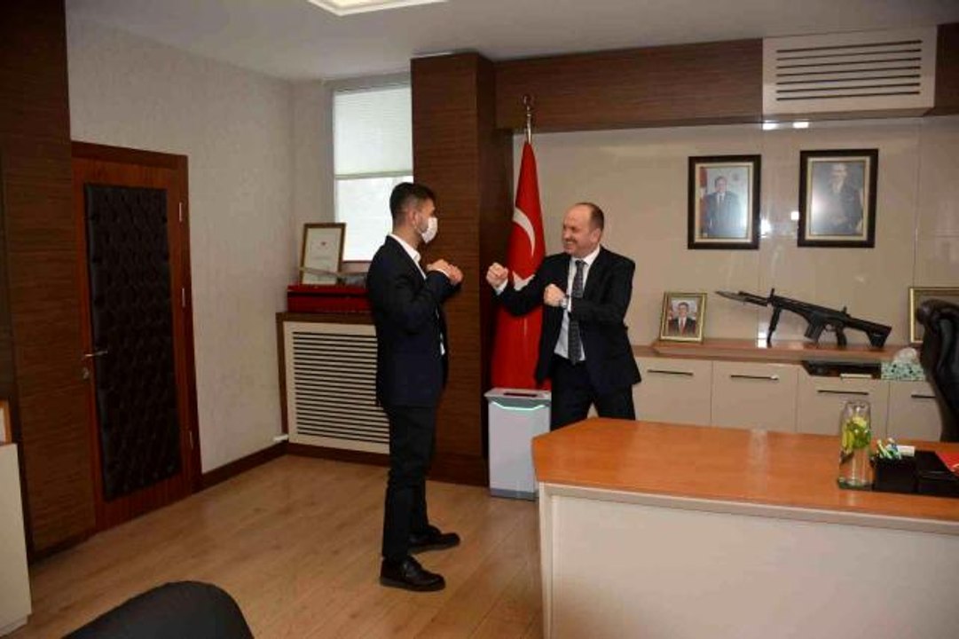 Son dakika! MKE Genel Müdürü Akdere, altın madalya kazanan MKE personeli Yenigün'ü kabul etti