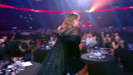 "I Drink Wine" - Adele räumt bei den Brit Awards 2022 ab