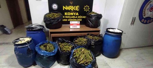 Konya'da durdurulan araçtan 48 kilo 950 gram uyuşturucu çıktı