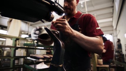 Enzo Bonafè, handmade shoes atelier in Bologna - Italy