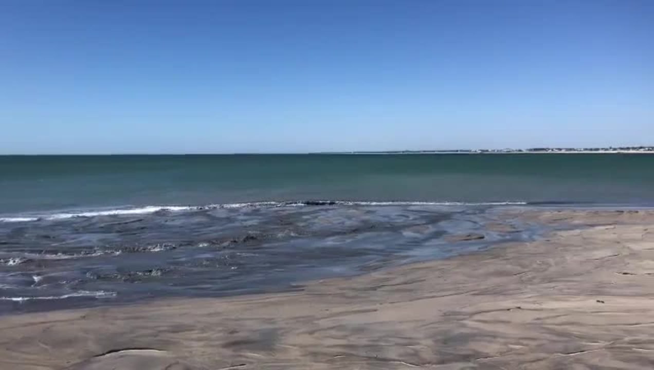 Sand bypassing at Town Beach