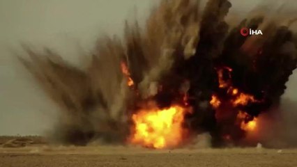 İran, Yeni Balistik Füzesi Hayberşeken'i Tanıttı