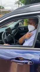 Autarca brasileiro oferece carro de luxo a cada um dos 15 netos