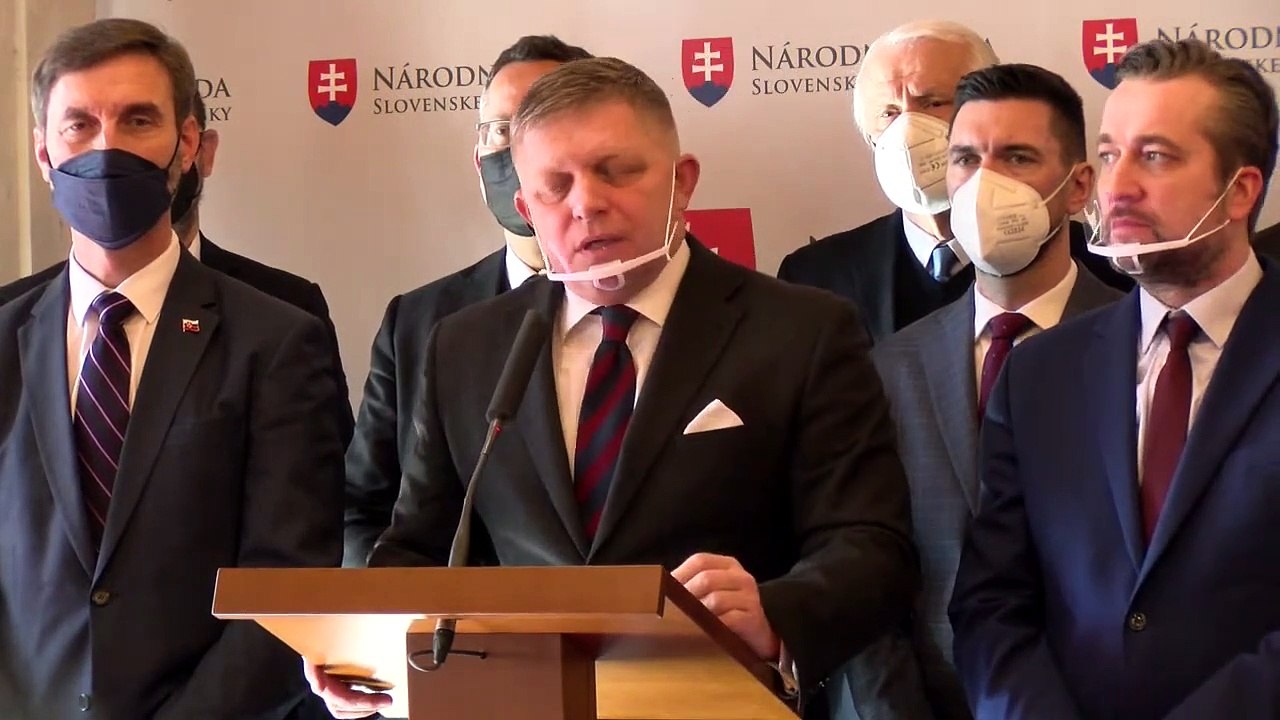 ZÁZNAM: R.Fico: Spúšťame petičnú akciu, v referende bude aj otázka o zmluve s USA