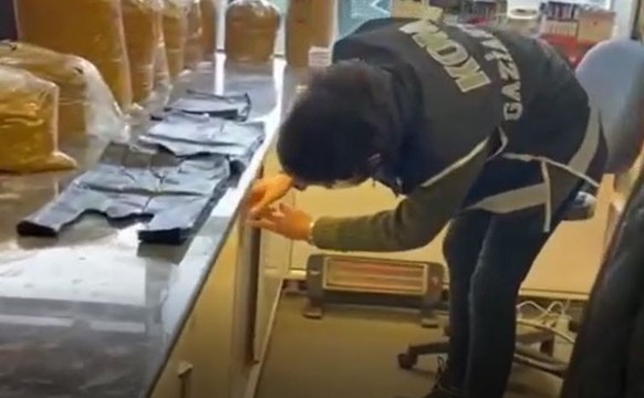 Gaziantep'te 53 bin 800 adet dolu ve boş makaron ele geçirildi