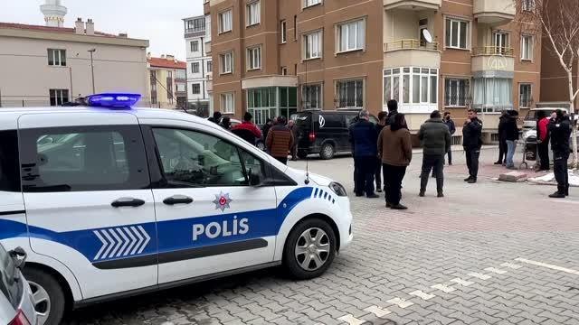 İş ortağı ve ailesinden 4 kişiyi bıçakla yaralayan zanlı yakalandı