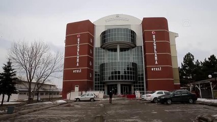 Meslek lisesi öğrencileri "en tatlı" mesleği öğreniyor