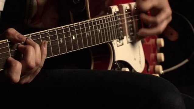 NME Basement Session - Courtney Barnett, 'History Eraser'