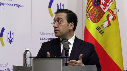 Ministro dos Negócios Estrangeiros espanhol foi à Ucrânia manifestar solidariedade