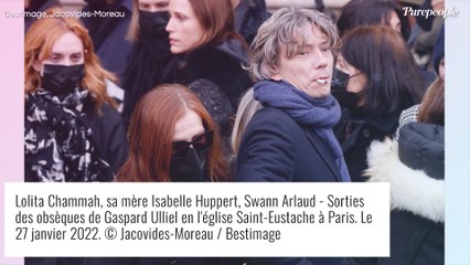 Swann Arlaud obligé de faire des photos de lui nu... chez sa mère ! L'acteur s'explique