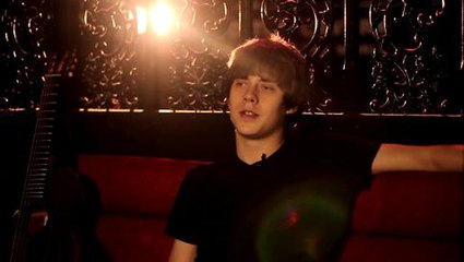 Raw - Jake Bugg Table Tennis