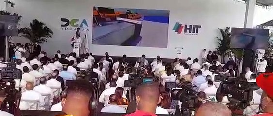 DGA presenta moderno escáner mejorará transportación de contenedores