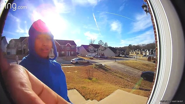 Doorbell Ditching Kid is a Bit Clumsy