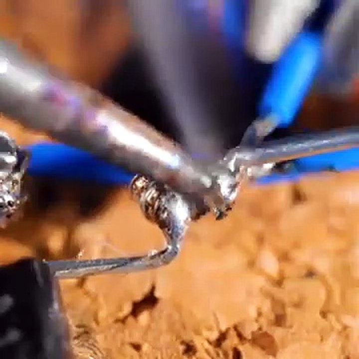 اصنع بنفسك أجهزة كهربائية مبتكرة لتجعل منزلك حديثا