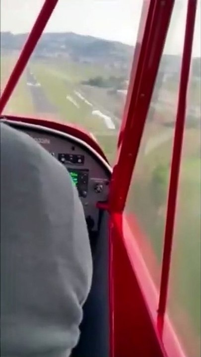 Un avion coupe la route d'un autre en phase d'atterrissage... chaud