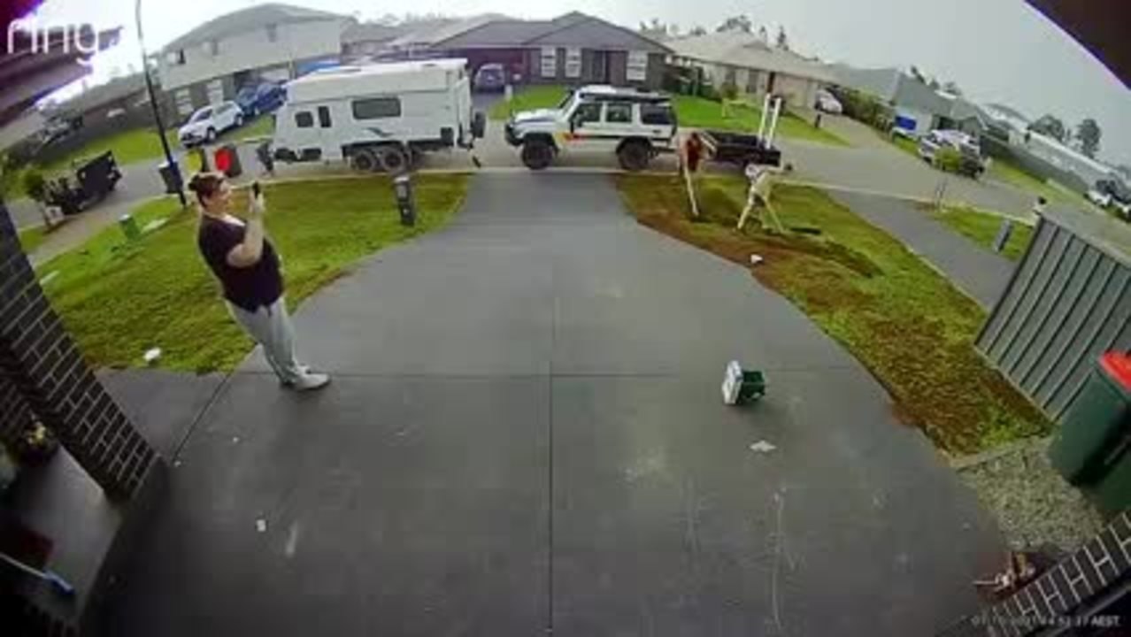 Storms wreak havoc around the Hunter as state braces against wild weather | October 1, 2021 | Newcastle Herald