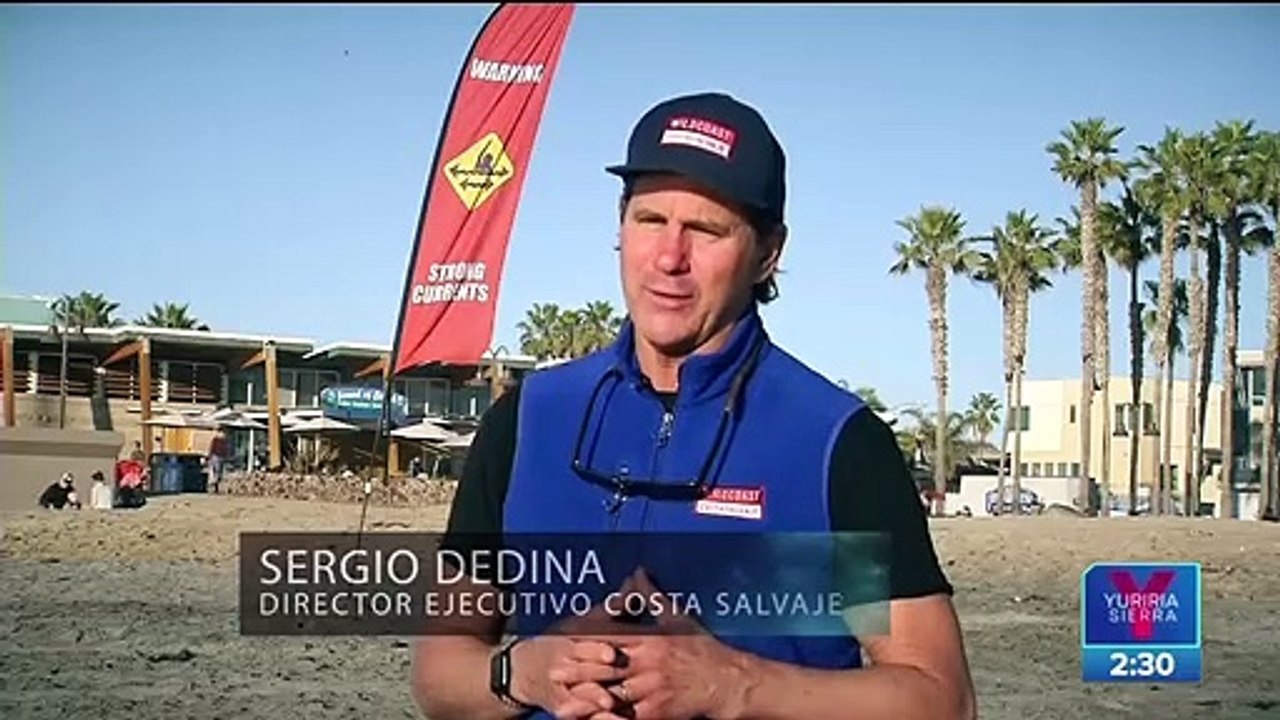 Cierran playas de San Diego por "tsunami’" de desechos y aguas negras