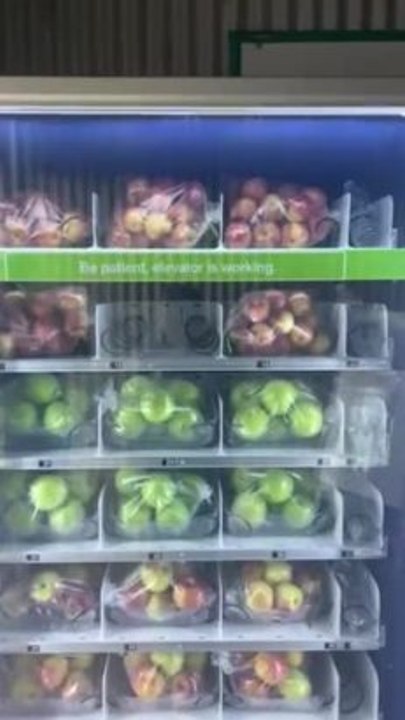 Yarralee Orchard vending machine