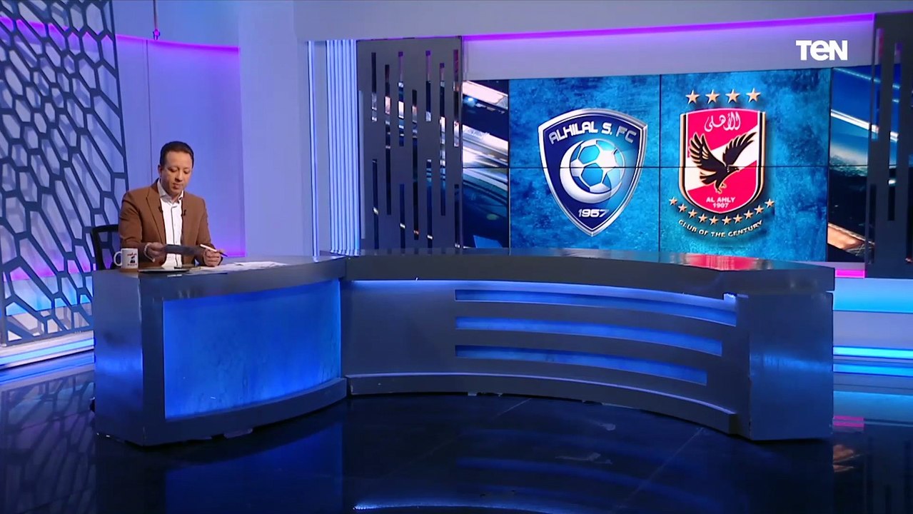 خااااص - إسلام صادق يفجر مفاجأة عن شروط ومطالب "أبو جبل" المادية لتجديد عقده مع الزمالك 