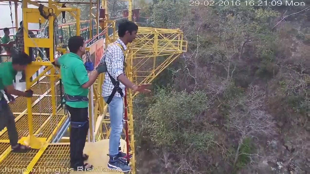 The_Funny_Bungee_Jump_in_Rishikesh(720p)