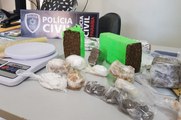 Polícia Civil prende duas mulheres e desestrutura ponto de comercialização de drogas em Coremas