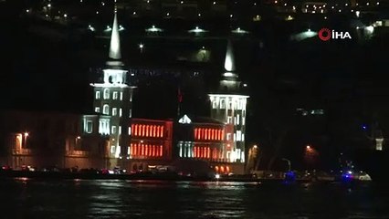 Rus savaş gemileri İstanbul Boğazı'ndan geçti