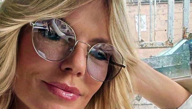 Matilde Brandi in lutto l’addio commuove anche le amiche vip