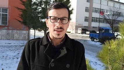 Yolda kalanlara çay ve bisküvi dağıtan İmam İHA'ya konuştu: "Kendisi aç kalır ve donar ama kimseyi üşütmez, aç bırakmaz"