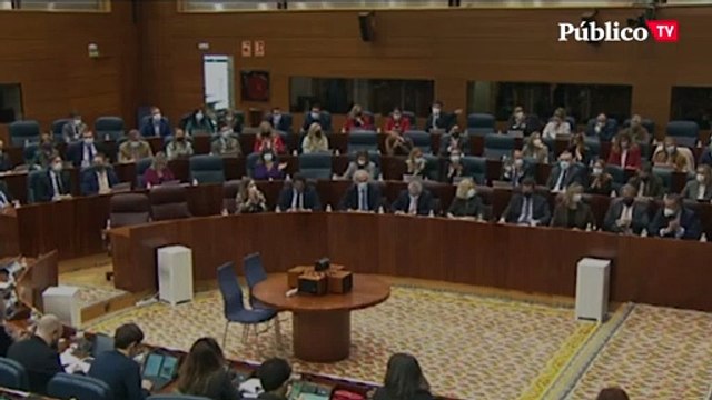 Ayuso carga contra el racismo de Vox y el PSOE le recuerda su pacto: Si quiere mantener ese discurso, estos (Vox) no pueden ser sus socios
