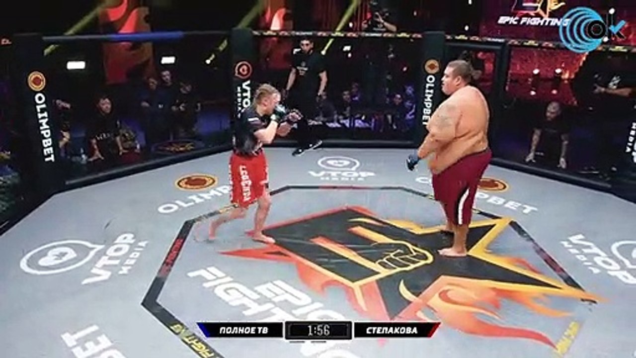 La pelea que avergüenza al MMA:  un hombre de 250 kilos contra una mujer