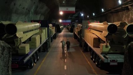 Irán presenta un nuevo misil balístico