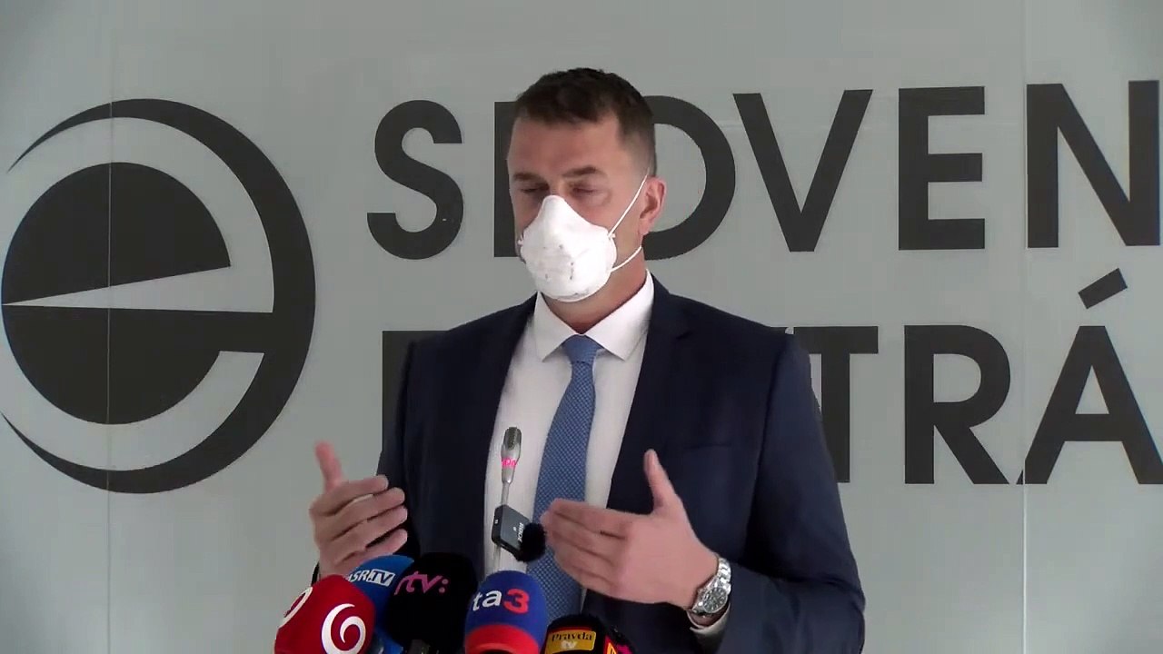 ZÁZNAM: SE: Bankrot firmy je pre zákon o zdanení nadmerného zisku otázkou týždňov