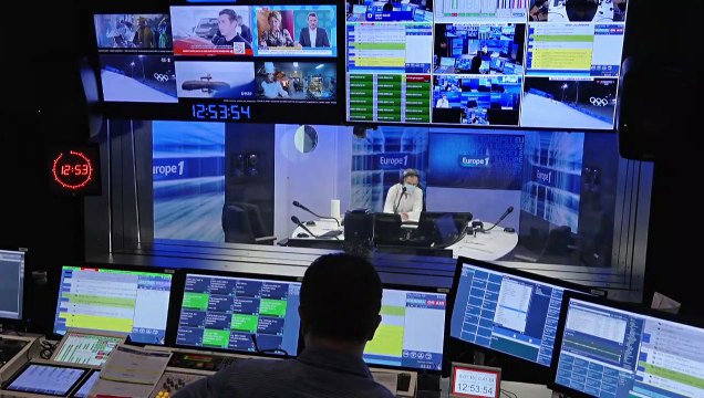 «Les invisibles de l'Elysée» : les coulisses du Palais racontées dans un livre